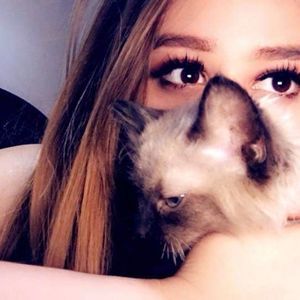 Meet your Posher, Gladys a